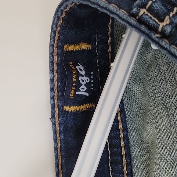 Silver Jeans - Picture 4 of 6